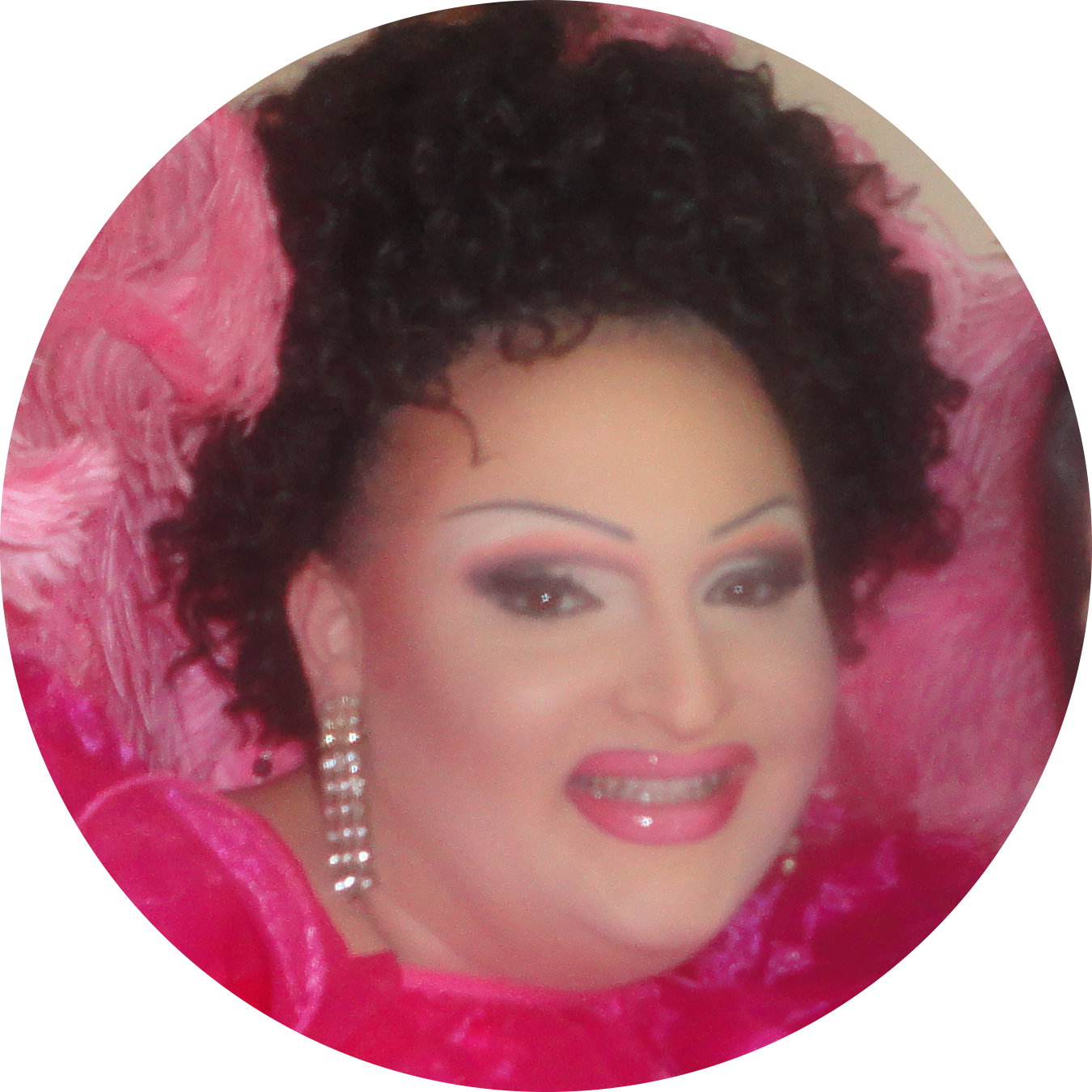 Visage plumes roses 2