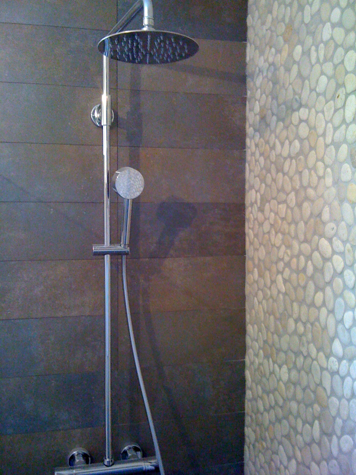 Intérior Design, est une entreprise de peinture et rénovation  à Cannes. spécialisée dans la rénovation et la décoration intérieure.rénovation maison et bâtiment,Peinture appartement, décoration magasin, relooking, Mandelieu, Mougins, le Cannet