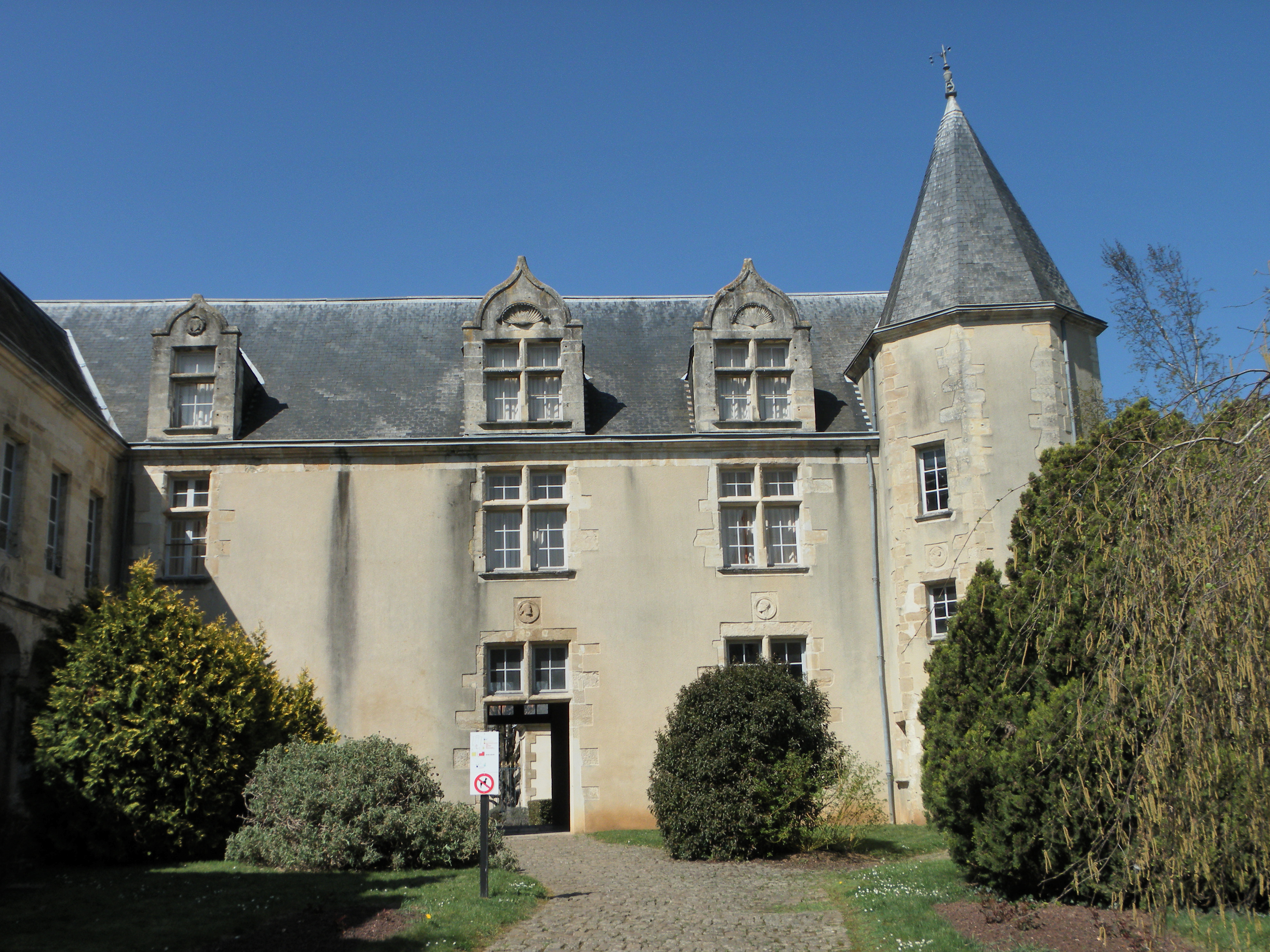 Saint maixent12