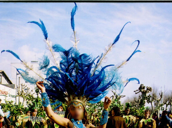 Cajoux Coiffe passiste bleue