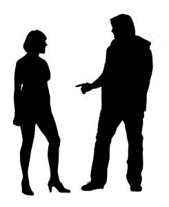 Couple 4 doigt leve