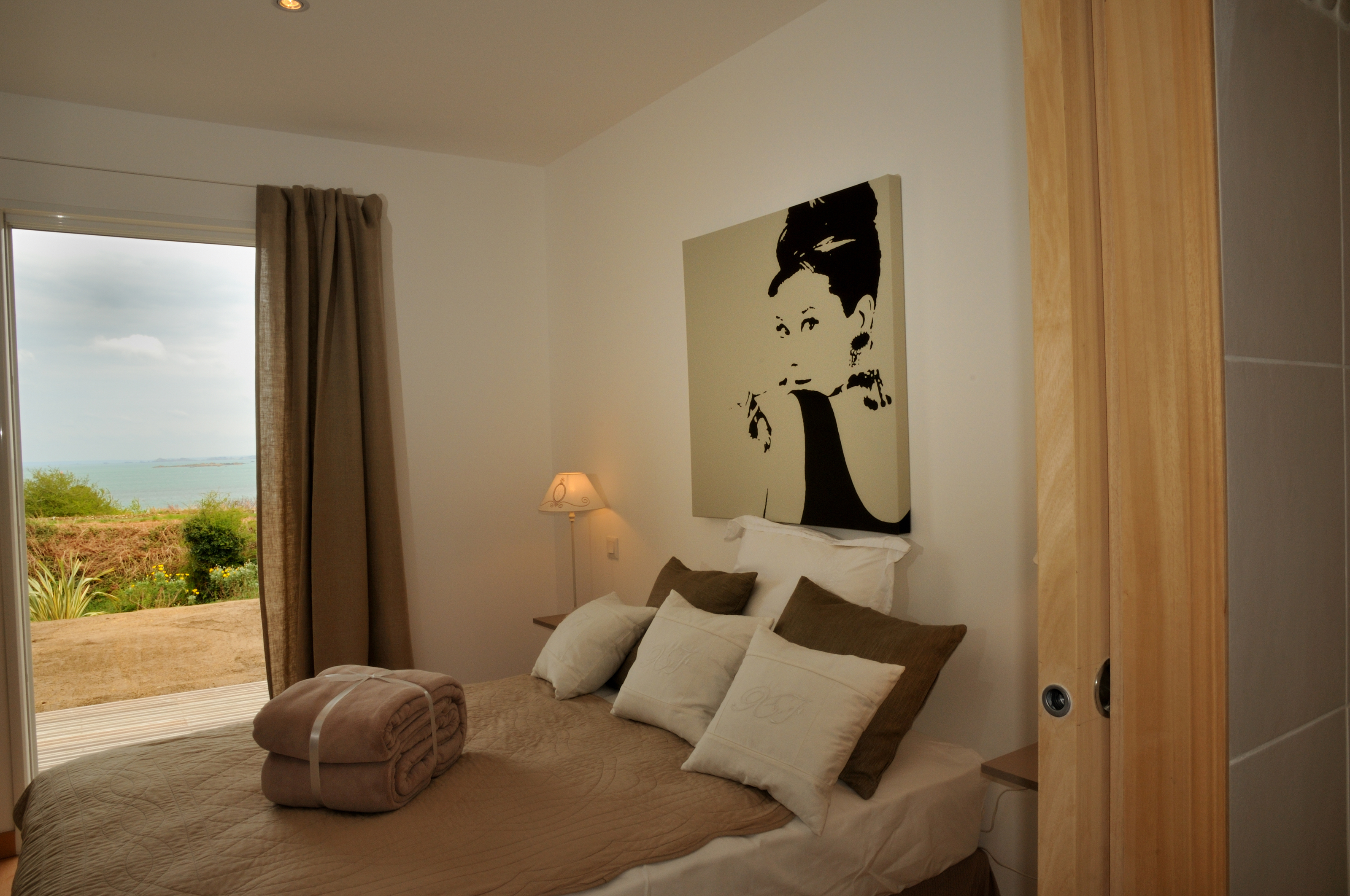 Chambre bas jour 1