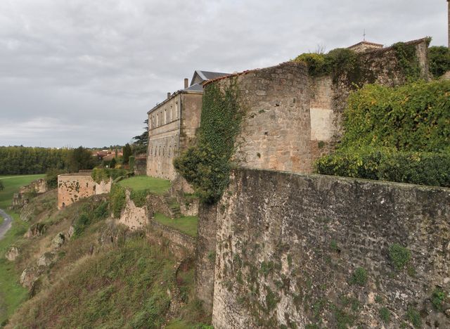 Parthenay 25