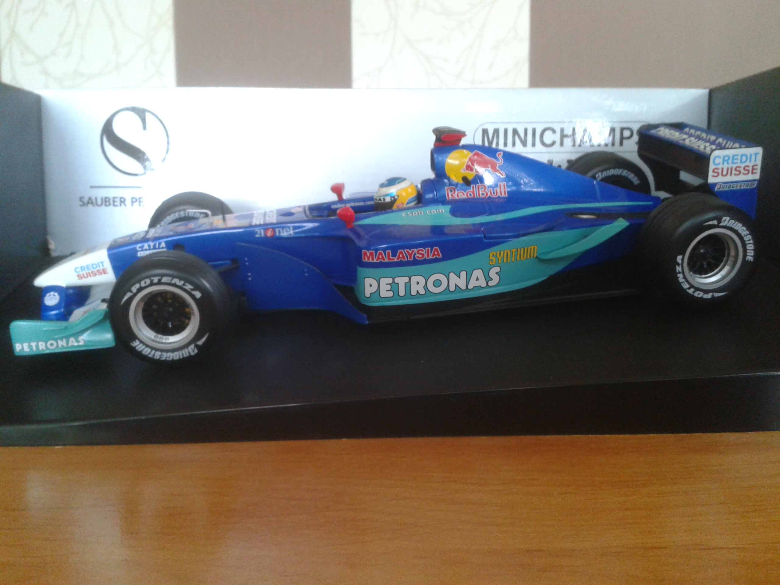 2002 Heidfeld Sauber C21 Echelle 1/18e Produit d'occasion - Disponible en Stock  