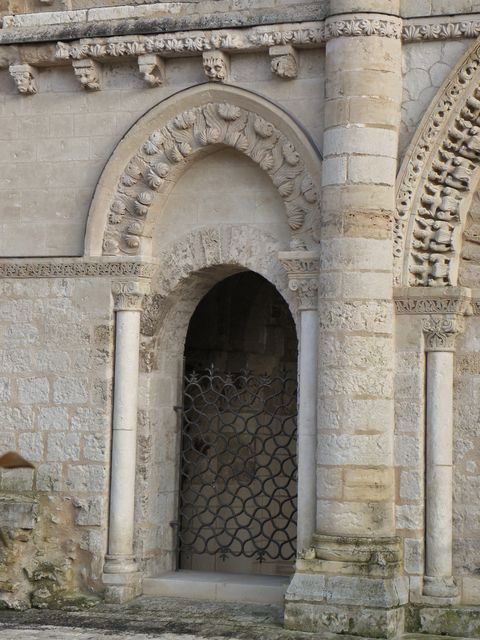 Aivault 037