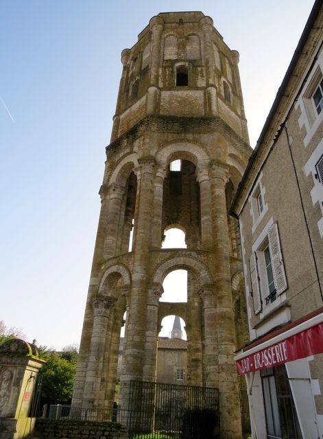 Charroux 5 