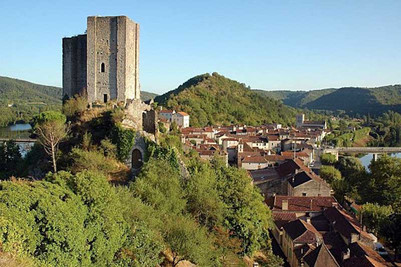 Location peniche lot luzech la ville