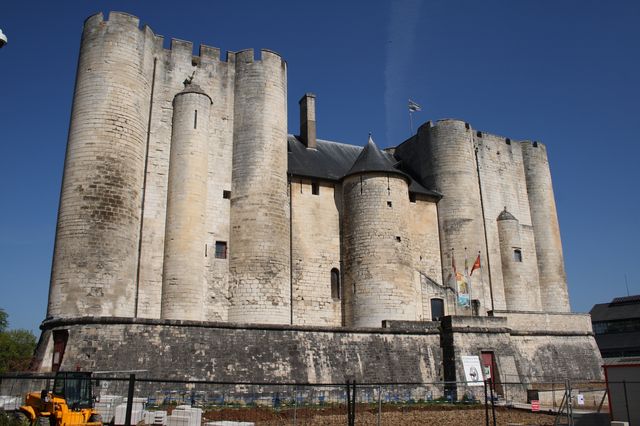 79niort 1 