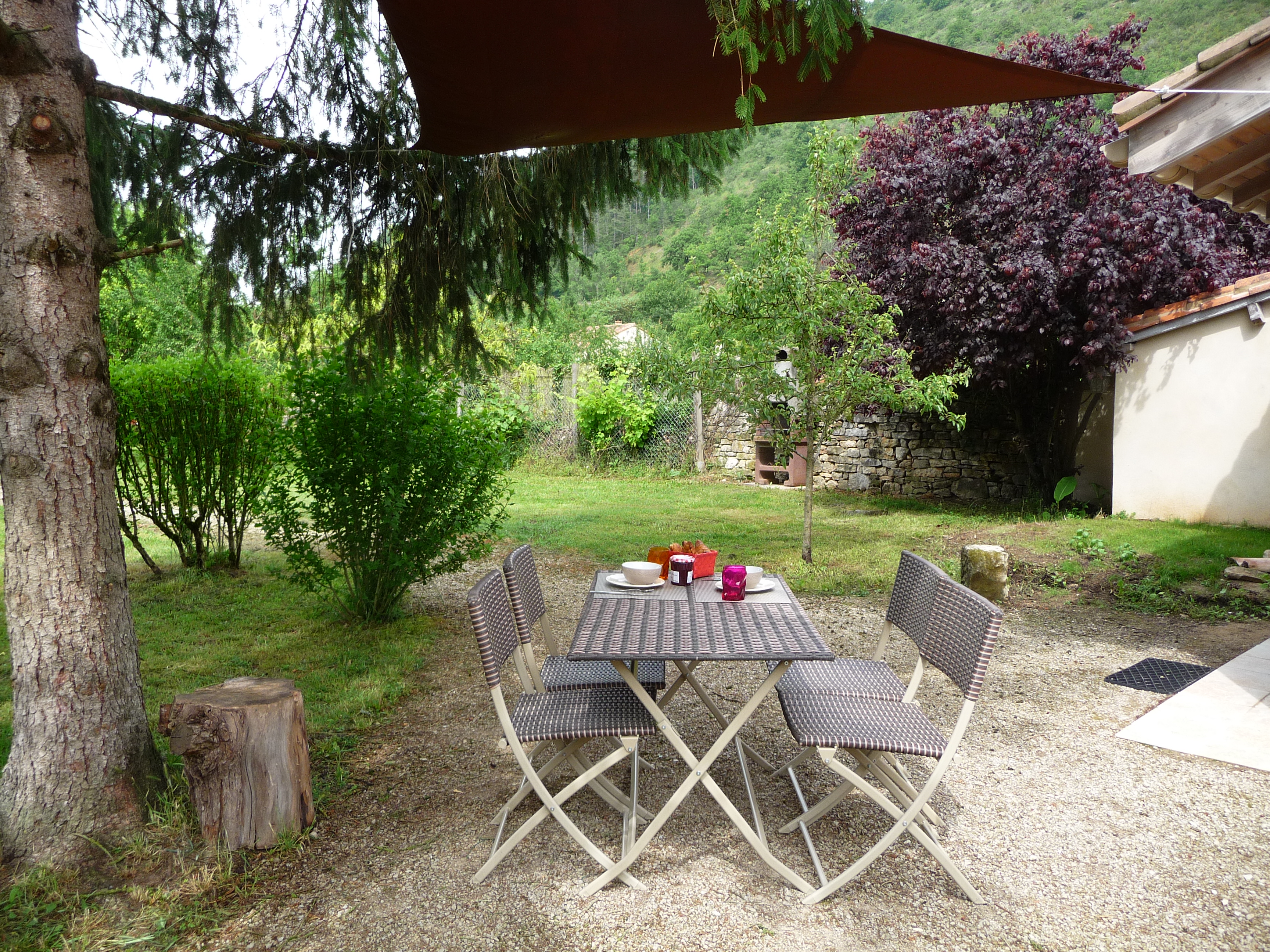 Table de jardin