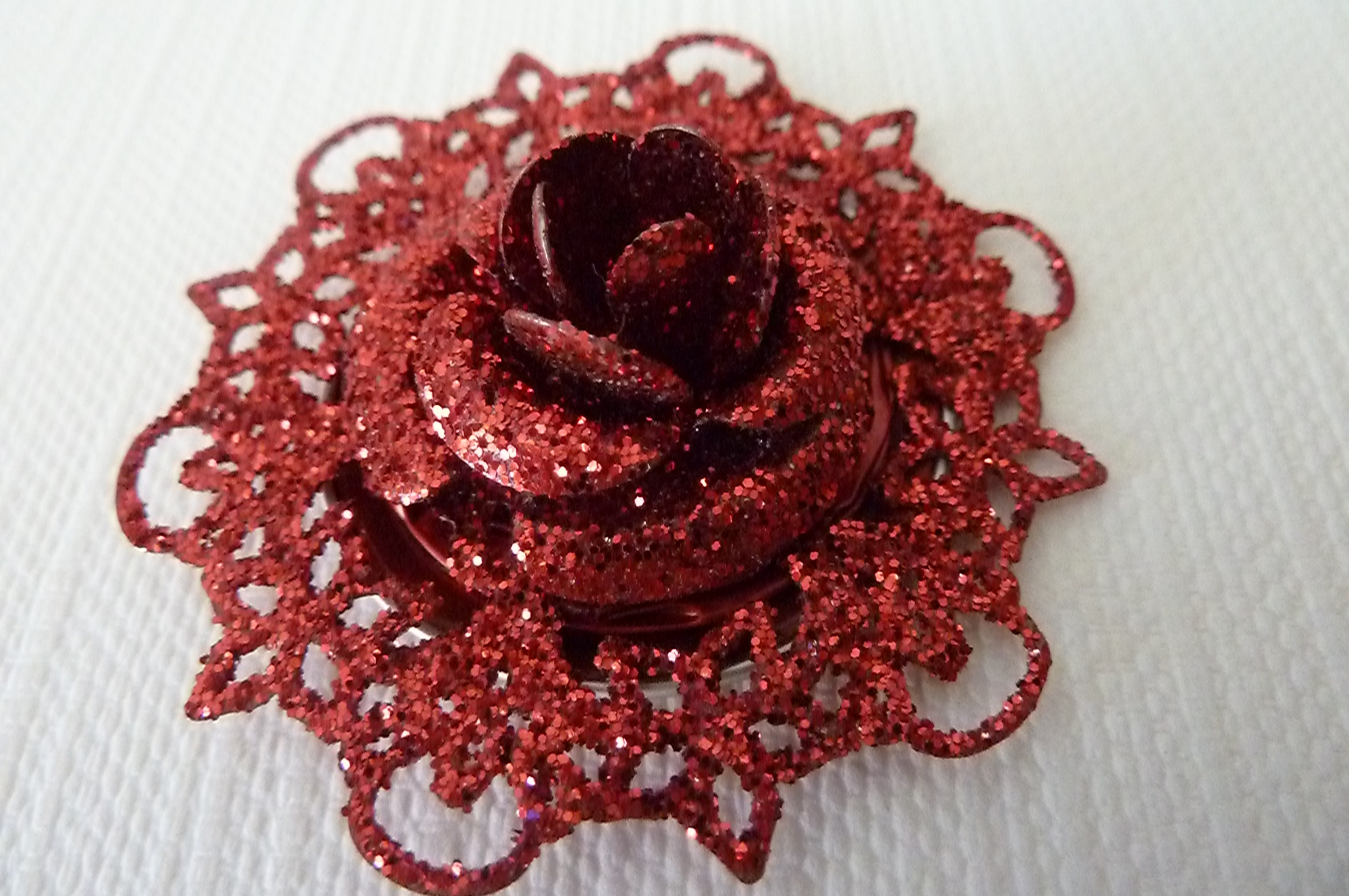broche 12 euros