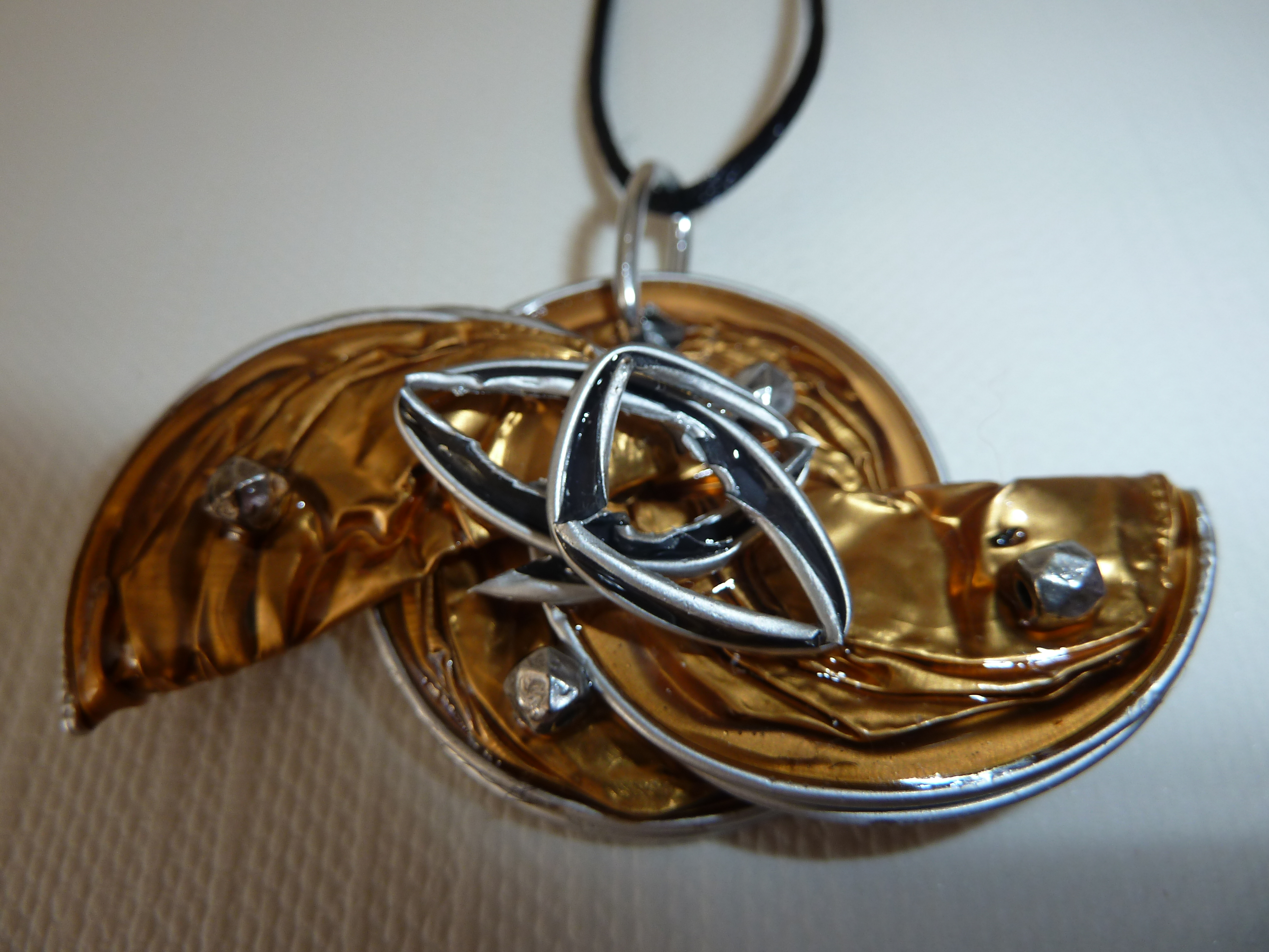 pendentif 12 euros