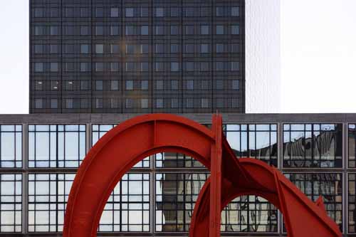 La defense red spider