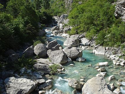 Riviere Roanne pour baignade a 10 kms