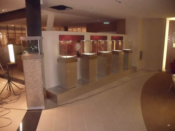 Omega Paris2