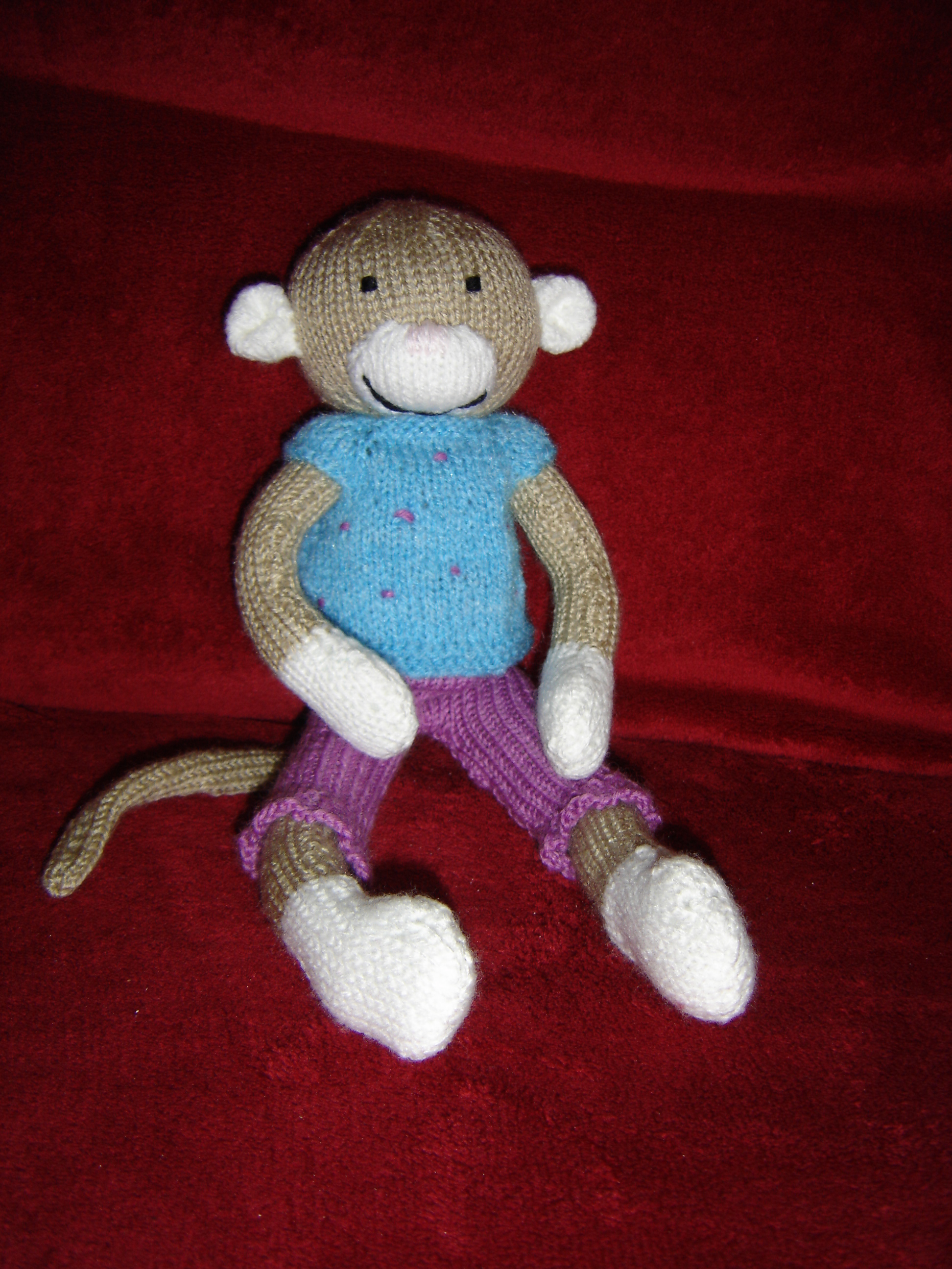 anastasia le petit singe de 40cm 20 euros