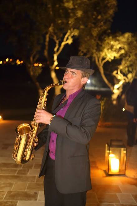 Saxophoniste, animation musique, apéritif & cocktail de Mariage, Saxophoniste Jazz,  Var 83, Alpes Maritimes 06, Bouches du Rhône 13,
Vaucluse 84, Alpes de Haute Provence 04, Gard 30, Herault 34, Monaco, Nice, Cannes, Fréjus, Saint-Raphaël, Saint-Tropez, Hyères les Palmiers, Toulon, Draguignan, Brignoles, Saint-Maximin la Sainte Baumes, Marseille, Aix en Provence, Avignon, Manosque, Digne les Bains, Nîmes, Arles,  