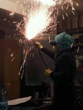 Découpe au plasma à l'atelier de Montreuil
