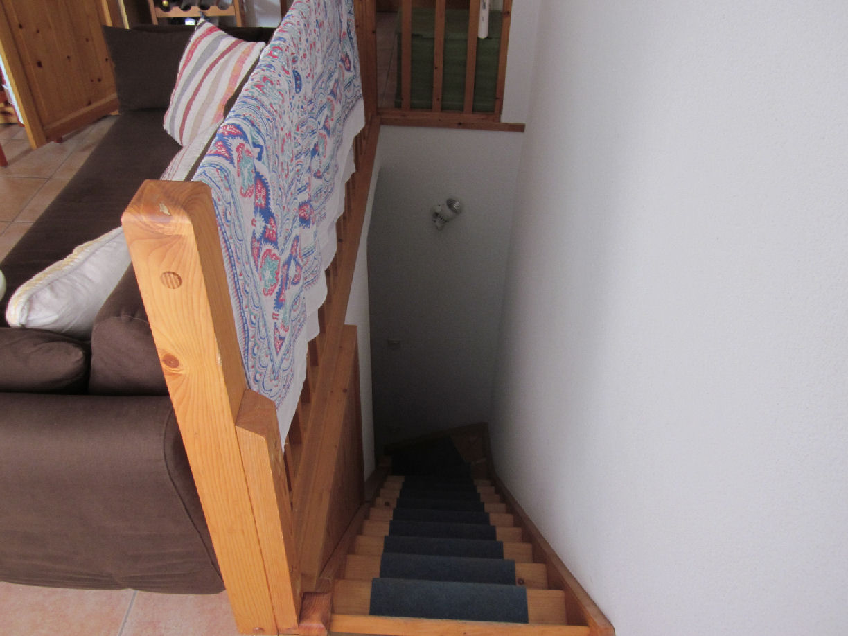 Escalier vers le coin montagne, la chambre le coin toilette