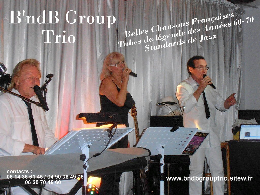Trio chante