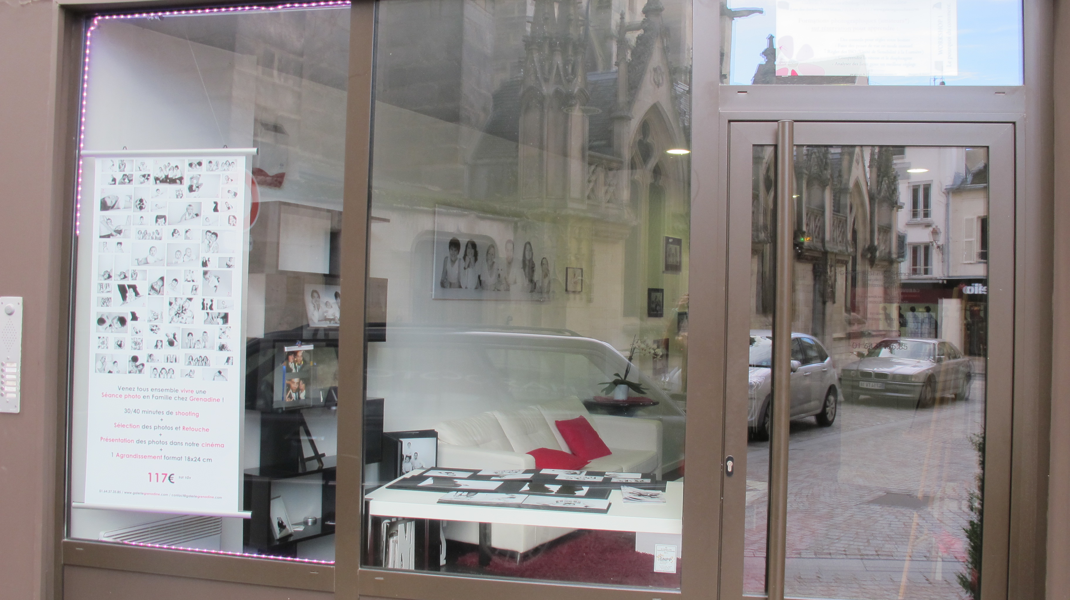Relooking de vitrine avant/après www.agnesbichat.com