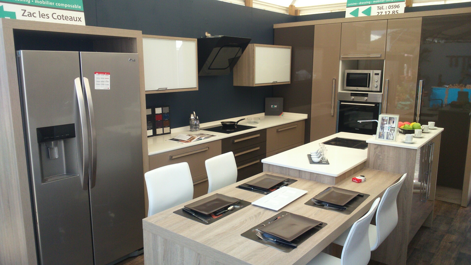 Stand new oct 2014 fort de france