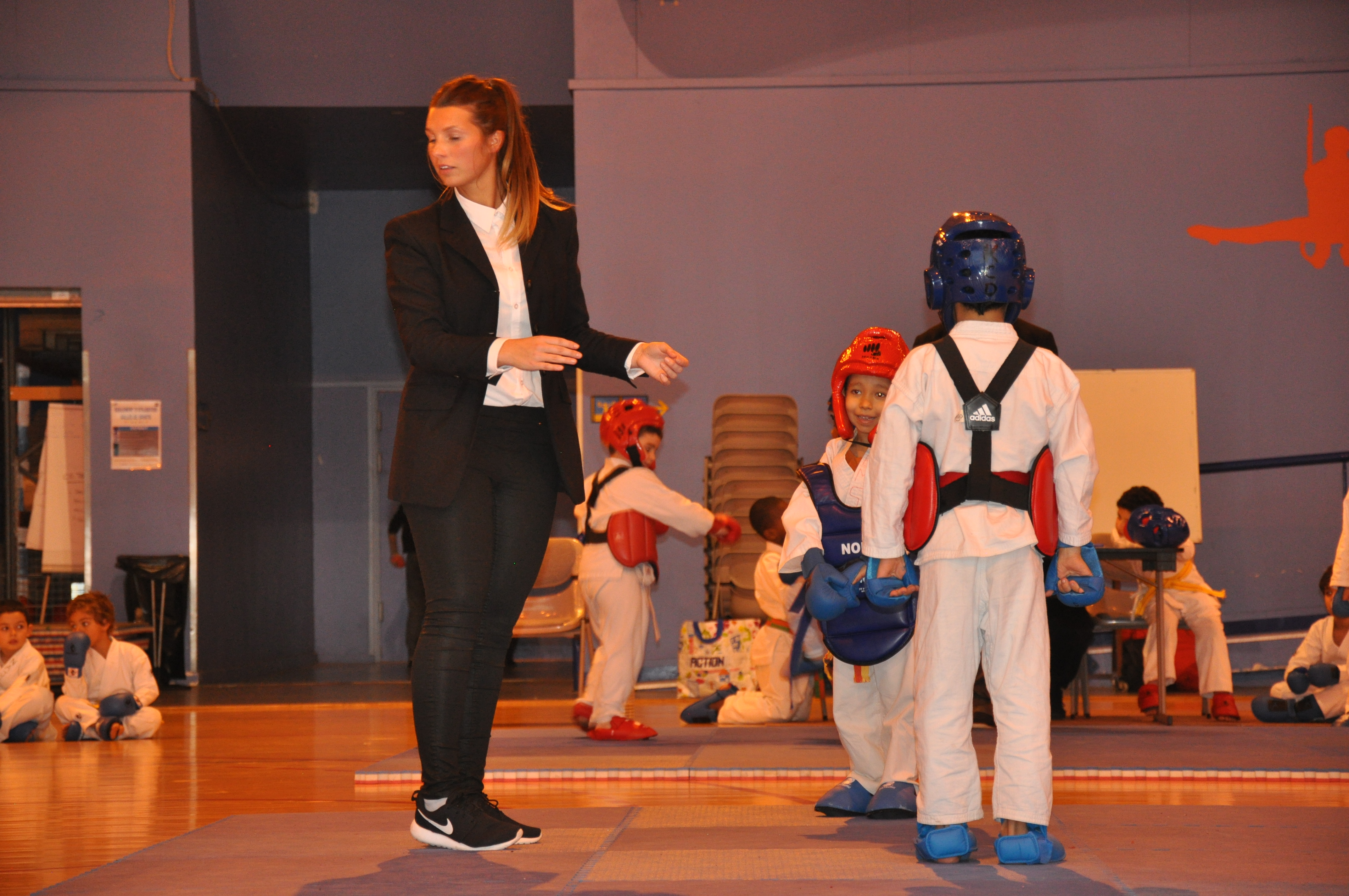 Elle regarde même pas !!!
