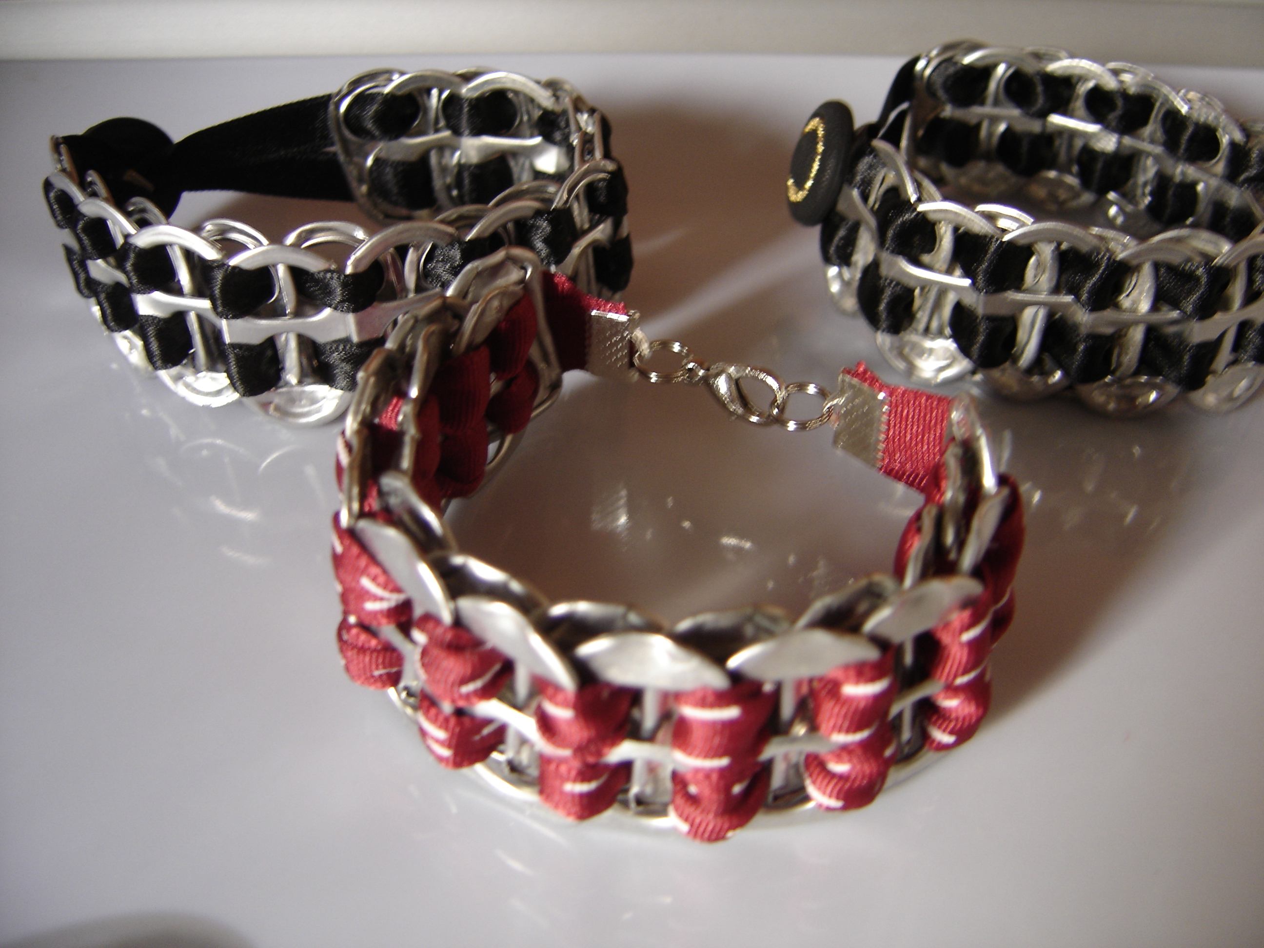 BRACELETS LANGUETTES CANNETTES  8 EUROS PIECE
