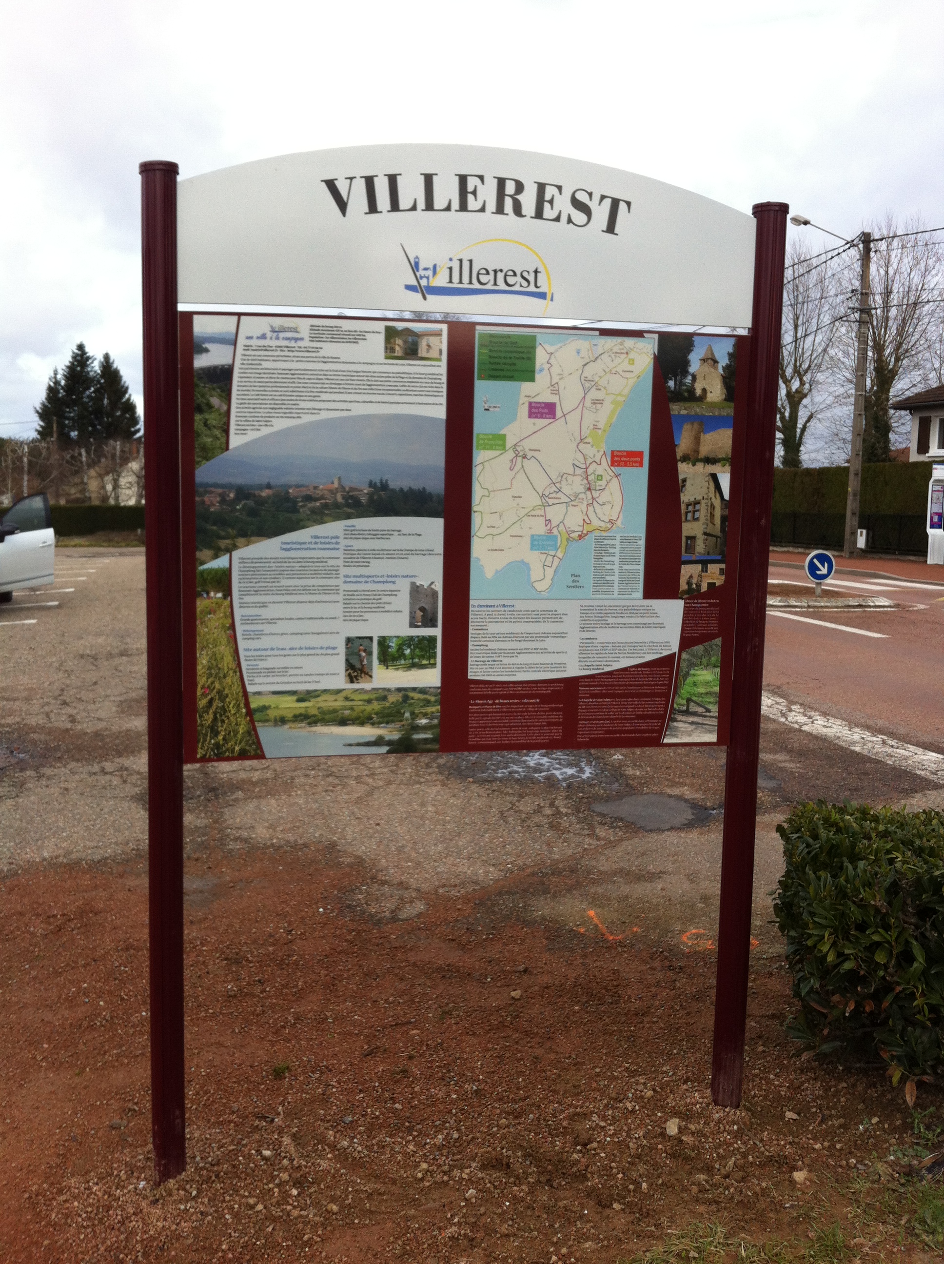 Installation des plans de la commune