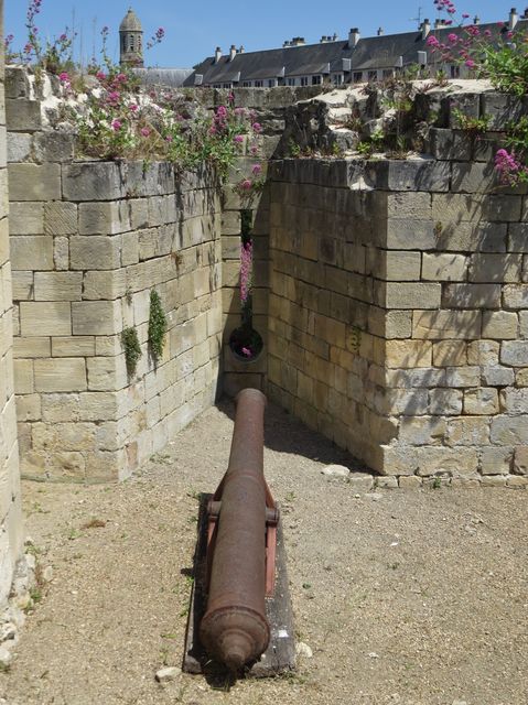 14caen 7 