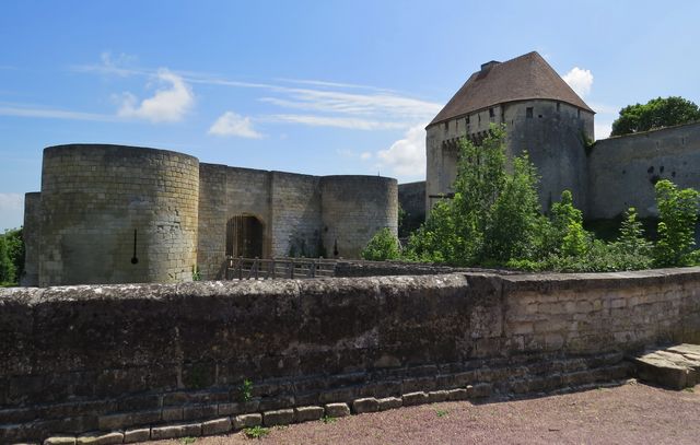 14caen 32 