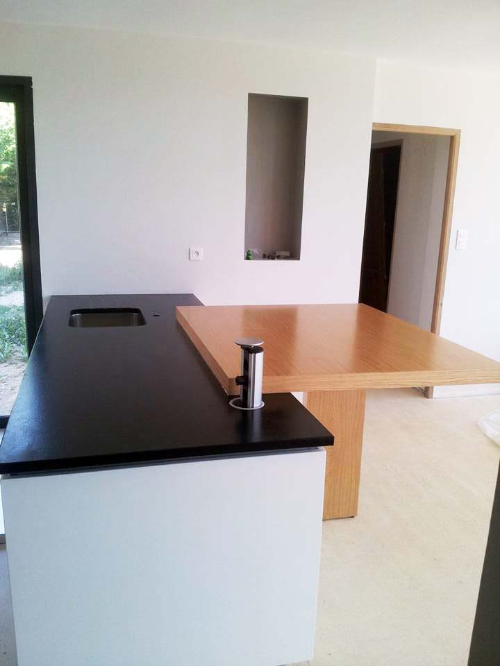 Cuisine ilot bois granit