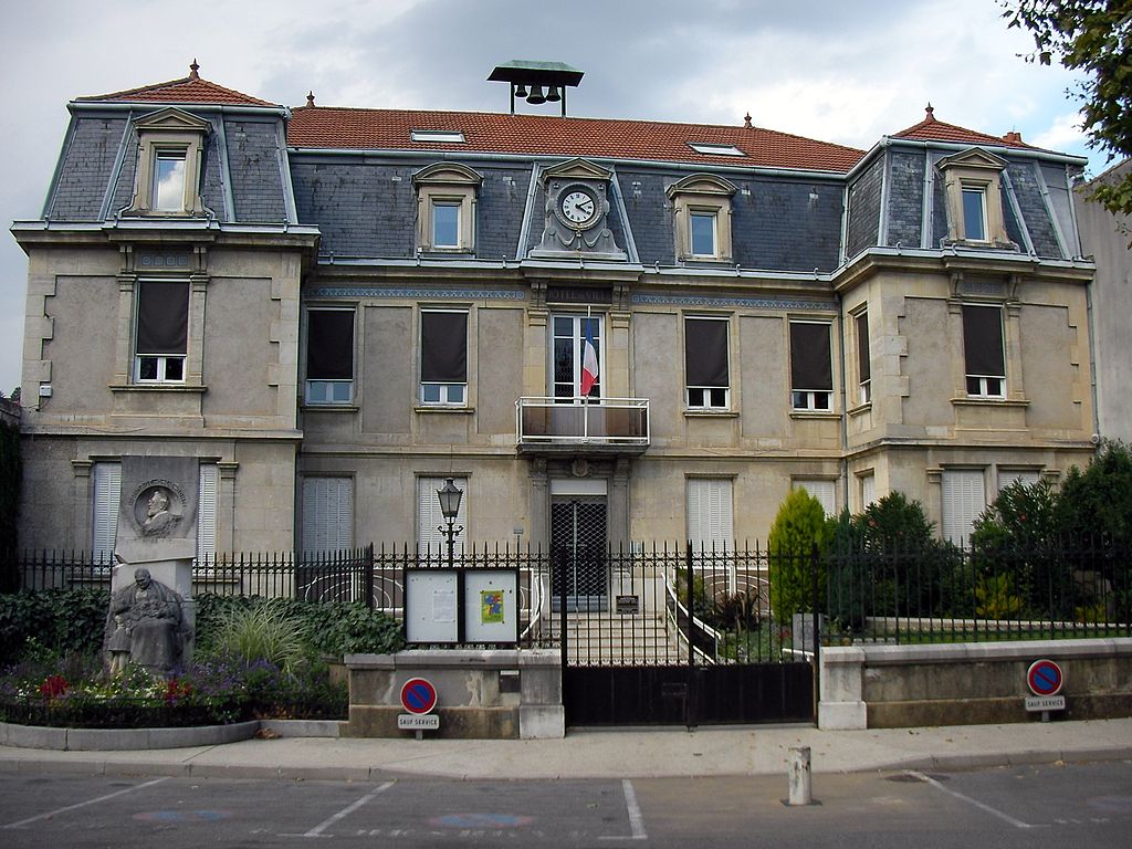 1024px Saint Peray 2010 09 13 094 1 
