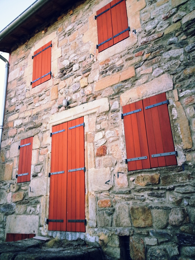 Peinture ocre raschas