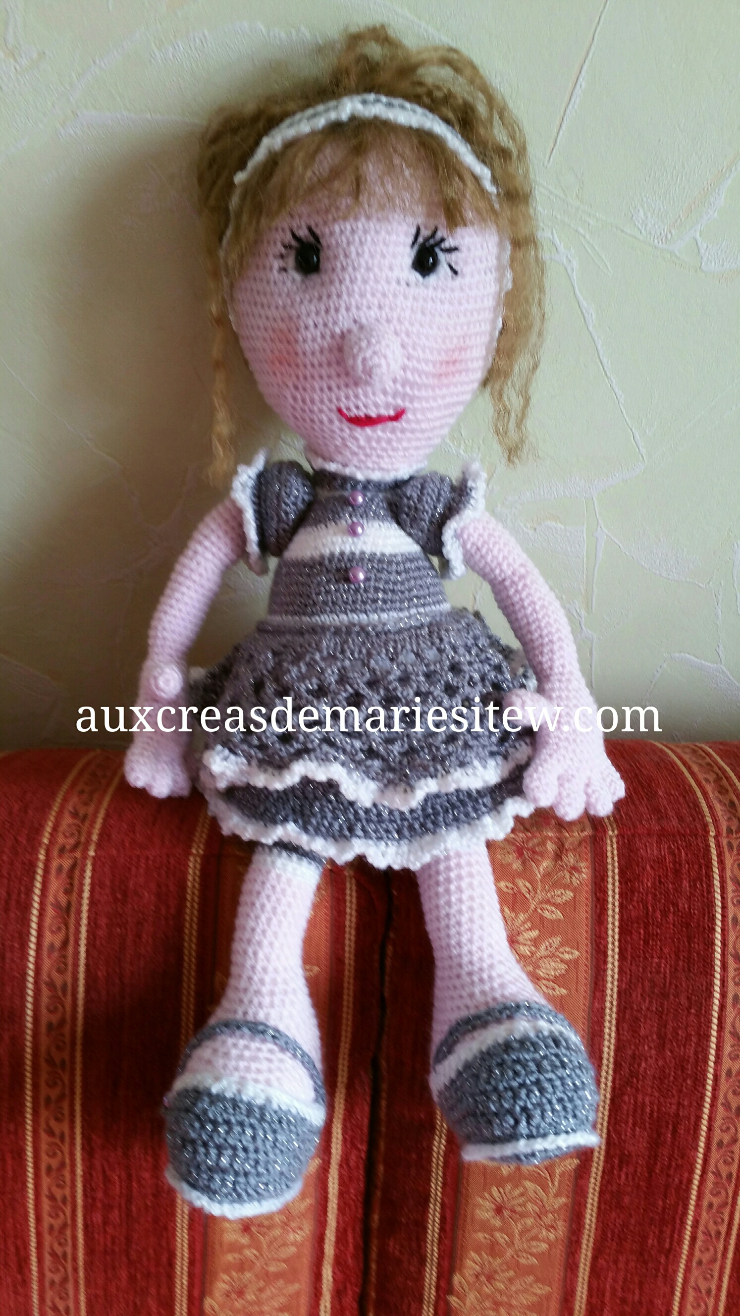 Poupée lola 50CM 30 EUROS