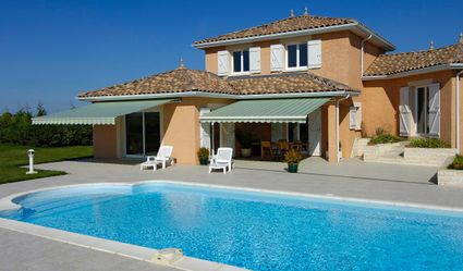 Store piscine terrasse