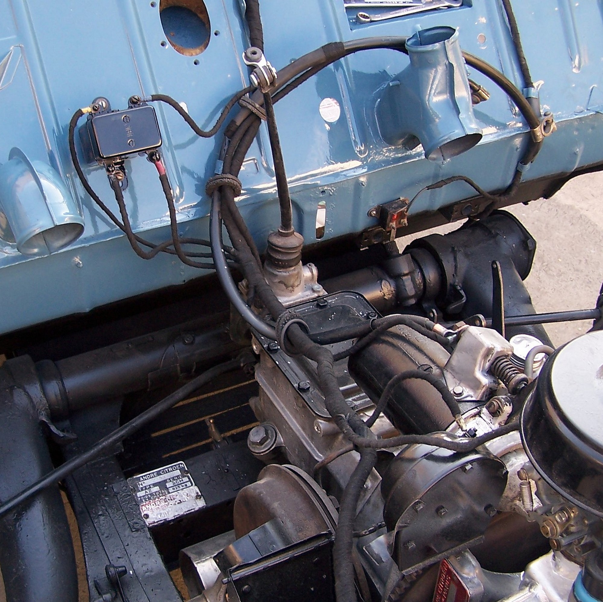 2cv azl 104