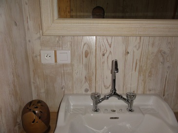 Sapin salle de bains