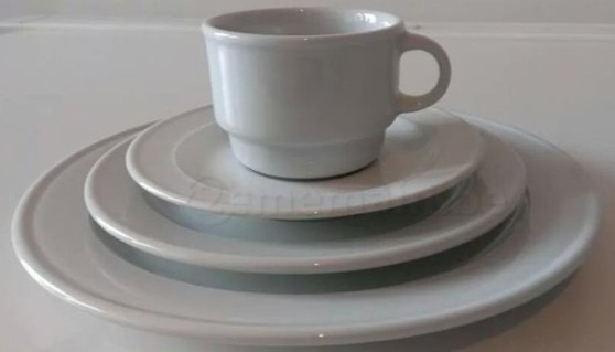 Tasse et assiettes