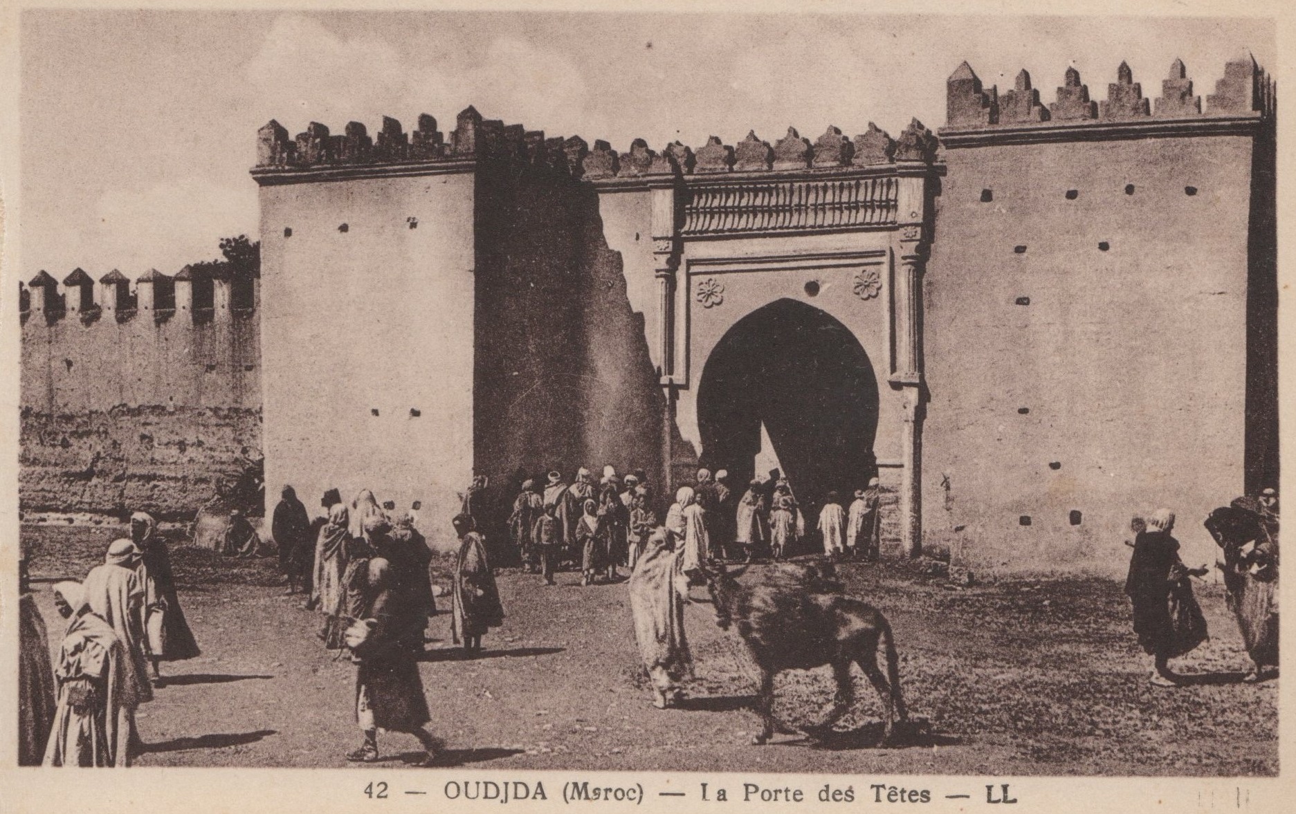 Oujda La porte des tetes