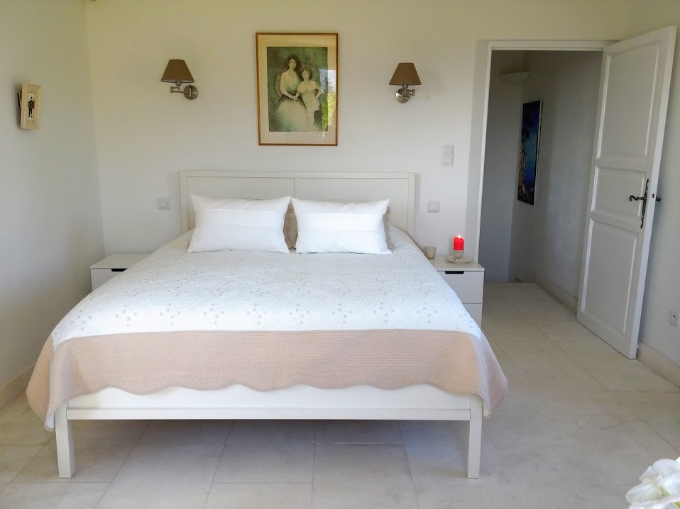 Grande chambre lit