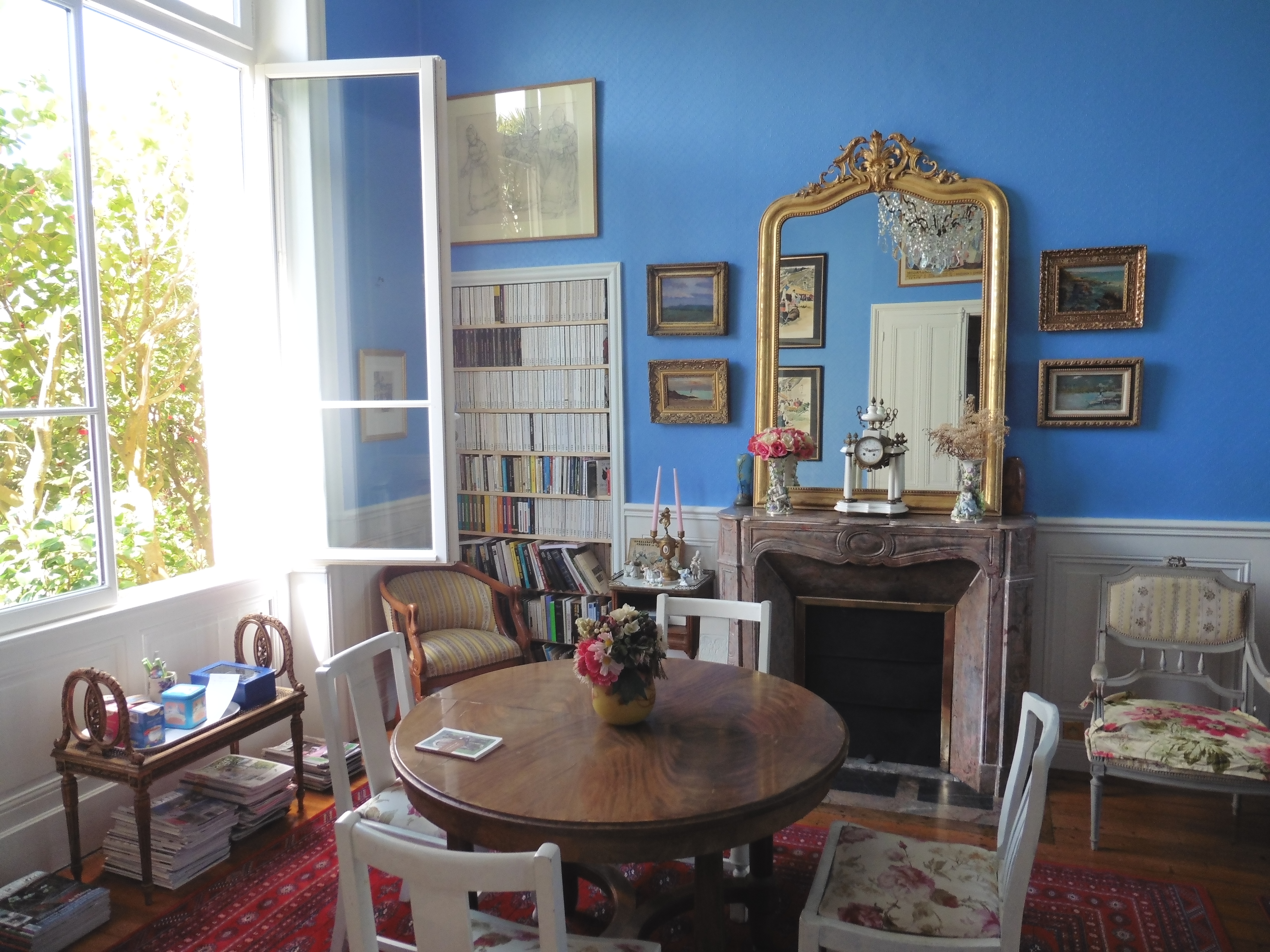Le salon de la Passagere 001