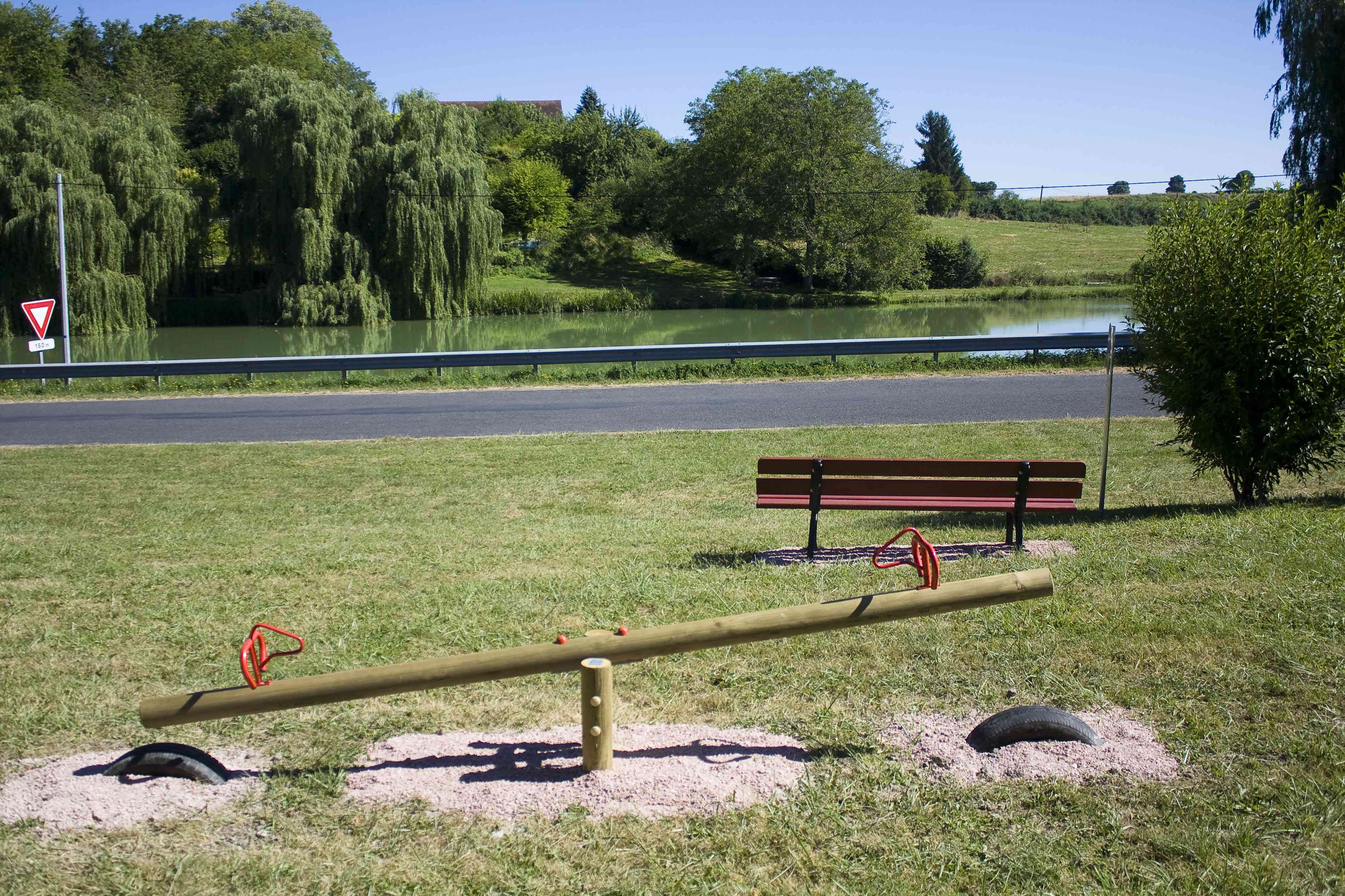 Aire de jeu etang 2