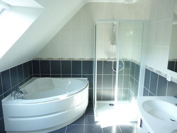installateur renovation agencement de salle de bain a bolbec, douche lavabo baignoire toilette a bolbec