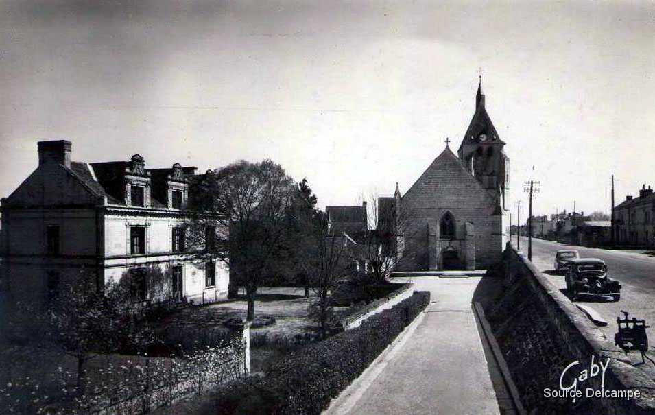 49 Saint Lambert Des Levees L Eglise