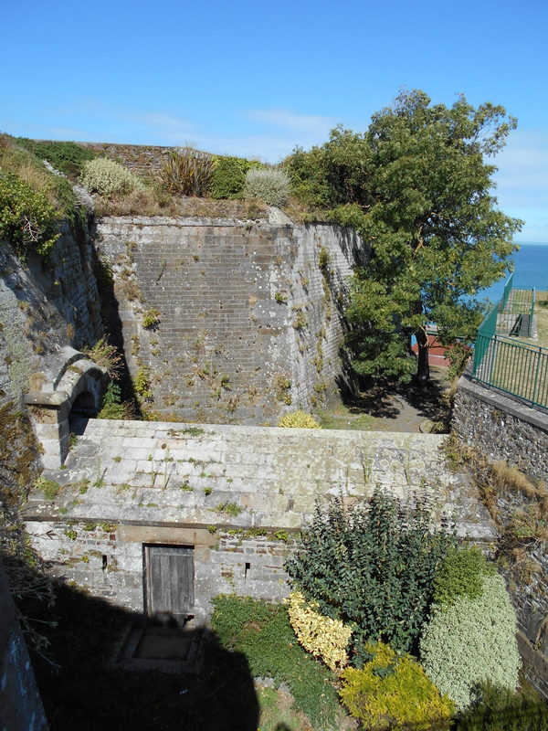 Fortifications et fosse