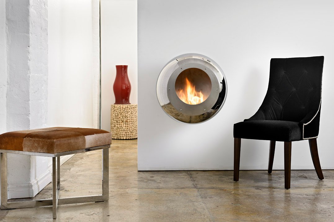 Cheminée murale Vellum Inox poli miroir, bruleur 1.5 litres avec réglage de flamme
COCOON FIRES