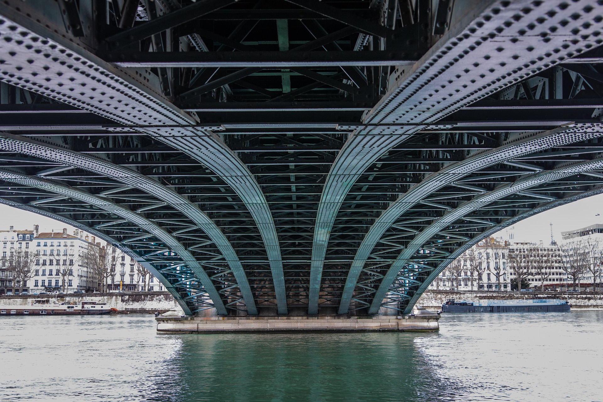 Lyon 1238710 1920