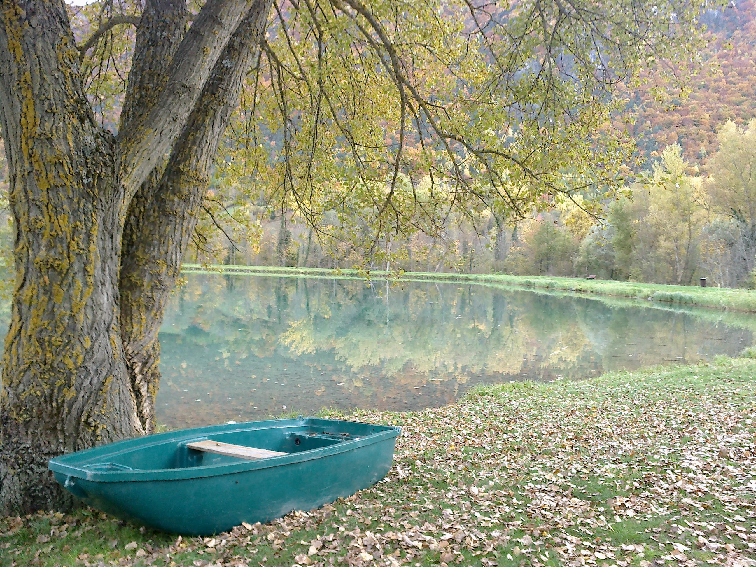 Barque sur plan deau
