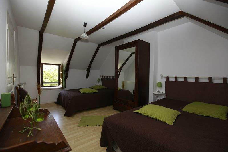 Chambre 2 (Deux lits en 140)