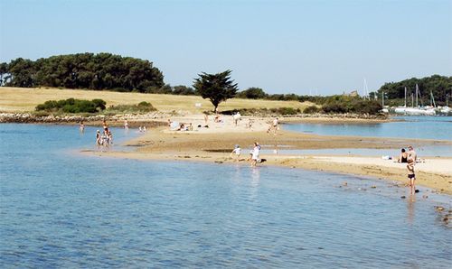 Plages des 7 ILES a quelques minutes des gites 600px